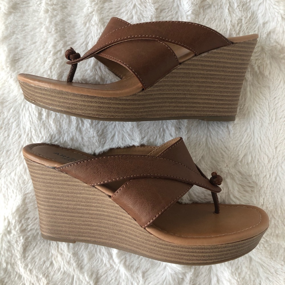Tan Wedges
